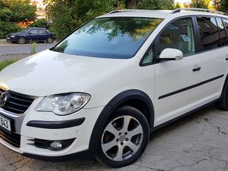 Volkswagen Touran foto 4