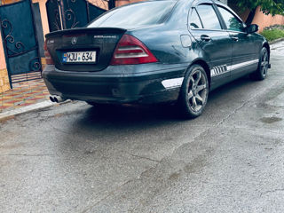 Mercedes C-Class