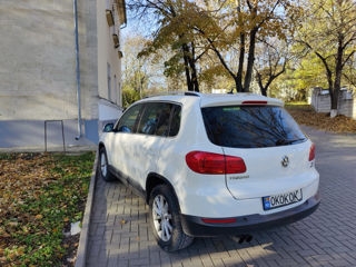 Volkswagen Tiguan foto 2