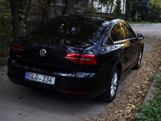 Volkswagen Passat foto 4