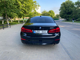 BMW 5 Series foto 5