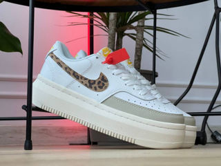 Nike Court Vision Alta White Women's foto 1