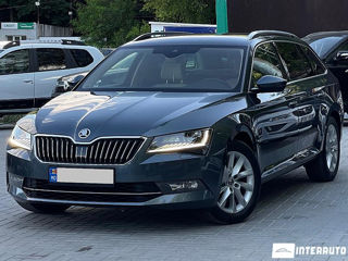 Skoda Superb foto 3