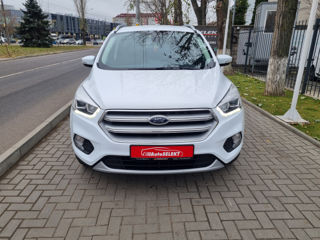 Ford Kuga foto 2