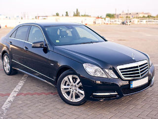 Mercedes-benz E-class Transport cu sofer / Транспорт с водителем. De la 60 €/zi foto 4