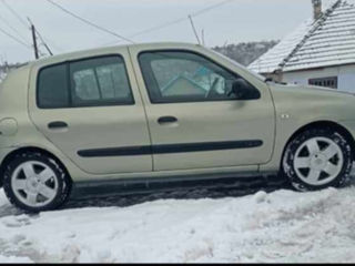 Renault Clio foto 3