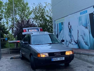 Audi 80