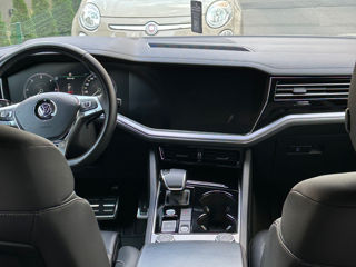 Volkswagen Touareg foto 9