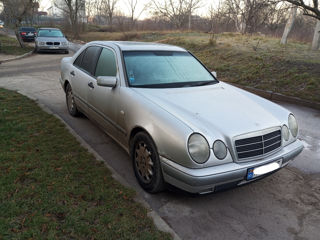 Mercedes E-Class