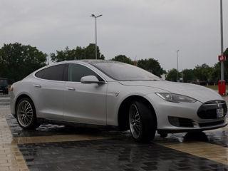 Tesla Model S foto 6