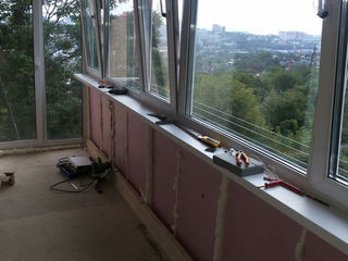 Балконы. Ремонт балконов в старых домах, металлоконструкции, расширение, кладка, остекление . foto 6