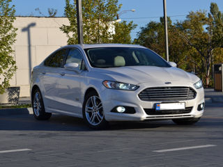 Ford Fusion foto 3