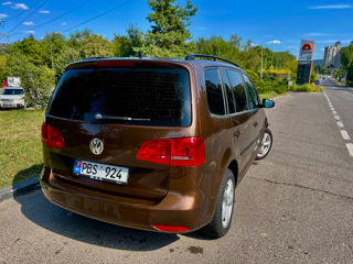 Volkswagen Touran foto 6