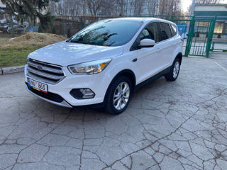 Ford Escape foto 2