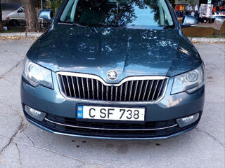 Skoda Superb foto 1