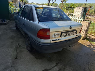 Opel Astra foto 3