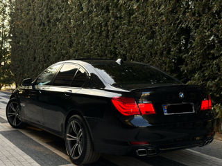 BMW 7 Series foto 7