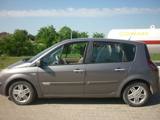 Renault Grand Scenic foto 3