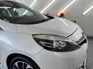 Renault Grand Scenic foto 2