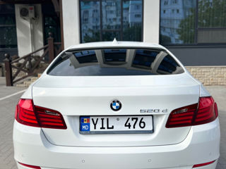 BMW 5 Series foto 6