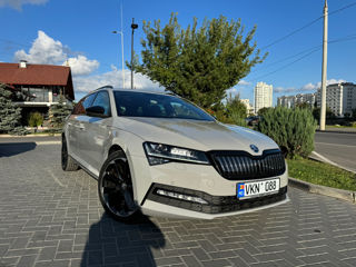 Skoda Superb foto 1