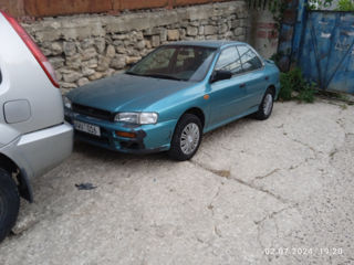 Subaru Impreza foto 2