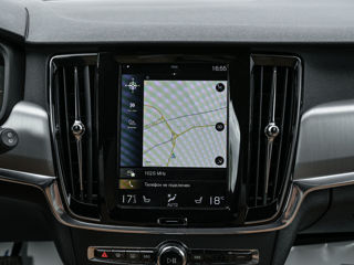 Volvo V90 Cross Country foto 11