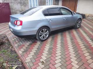 Volkswagen Passat foto 2