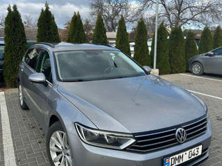 Volkswagen Passat foto 3