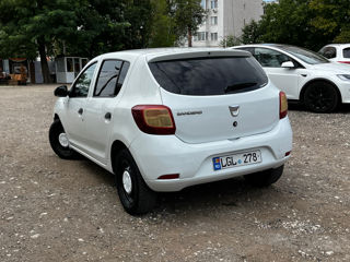 Dacia Sandero foto 4