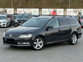 Volkswagen Passat foto 3