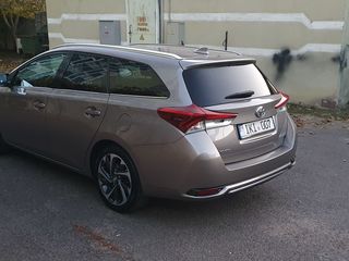 Toyota Auris foto 3