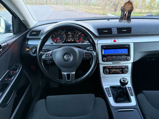 Volkswagen Passat foto 6