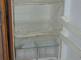 Холодильник Indesit foto 4