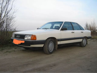 Audi 100