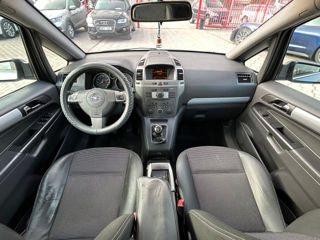 Opel Zafira foto 11