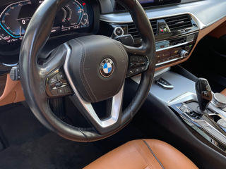 BMW 5 Series foto 7