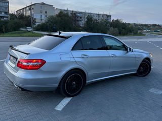 Mercedes E-Class foto 6