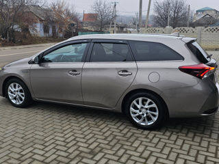 Toyota Auris foto 4