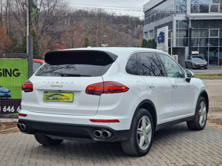 Porsche Cayenne foto 6