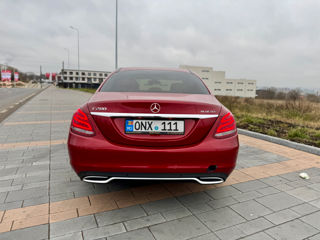 Mercedes C-Class foto 5