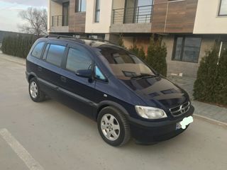 Opel Zafira foto 1