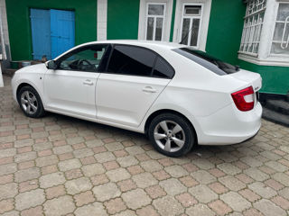 Skoda Rapid foto 2