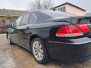 BMW 7 Series foto 4