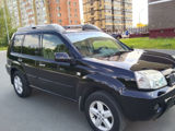 Nissan X-Trail foto 2