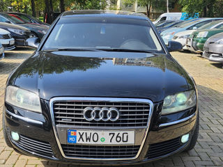 Audi A8 foto 1