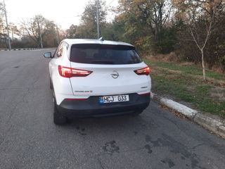 Opel Grandland X foto 2