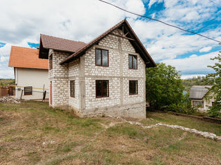 Casa la 2 km de Chisinau foto 1