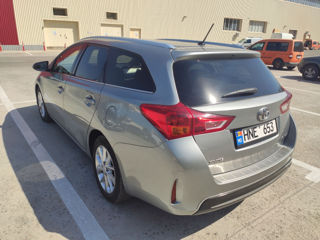 Toyota Auris foto 3