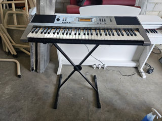 Ionica Yamaha PSR-E353